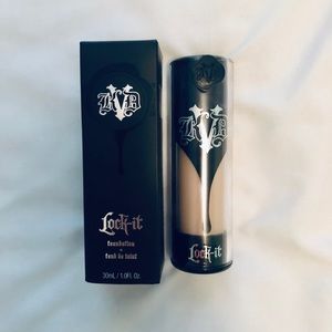 Kat Von D Lock It Foundation 44 Cool